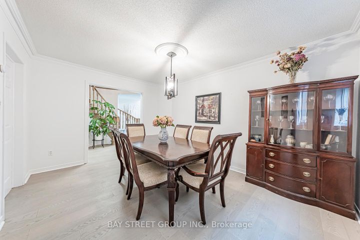 Photo 10 at 2524 Paula Court, Sheridan, Mississauga