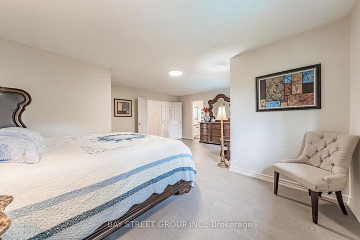 Photo 17 at 2524 Paula Court, Sheridan, Mississauga