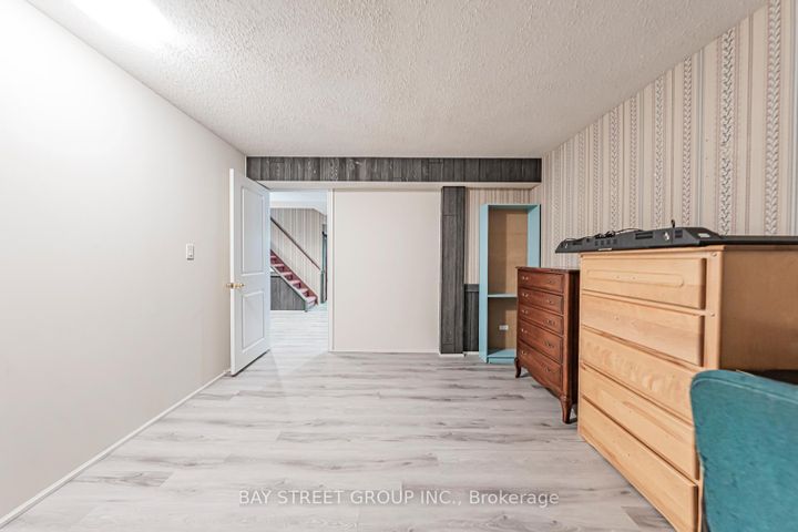 Photo 39 at 2524 Paula Court, Sheridan, Mississauga