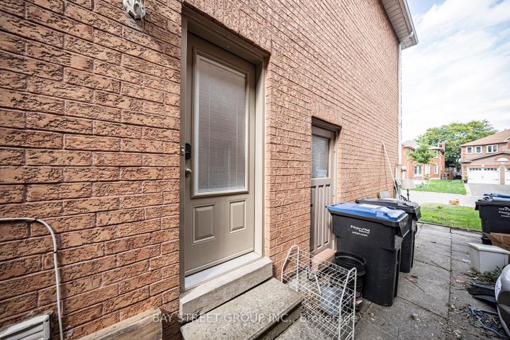 Photo 45 at 2524 Paula Court, Sheridan, Mississauga