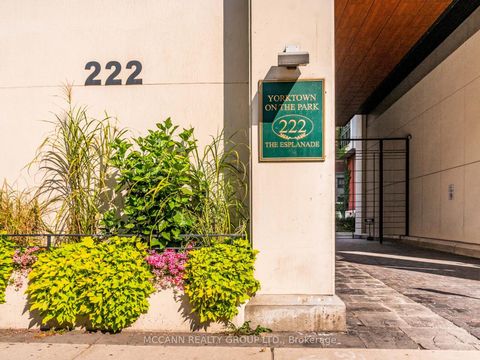 Photo 1 at 904 - 222 The Esplanade, Waterfront Communities C8, Toronto Photo 1 at 904 - 222 The Esplanade, Waterfront Communities C8, Toronto