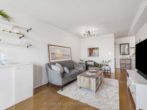 Photo 6 at 904 - 222 The Esplanade, Waterfront Communities C8, Toronto Photo 6 at 904 - 222 The Esplanade, Waterfront Communities C8, Toronto