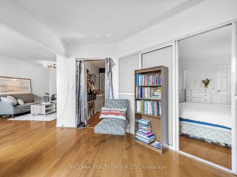 Photo 13 at 904 - 222 The Esplanade, Waterfront Communities C8, Toronto Photo 13 at 904 - 222 The Esplanade, Waterfront Communities C8, Toronto