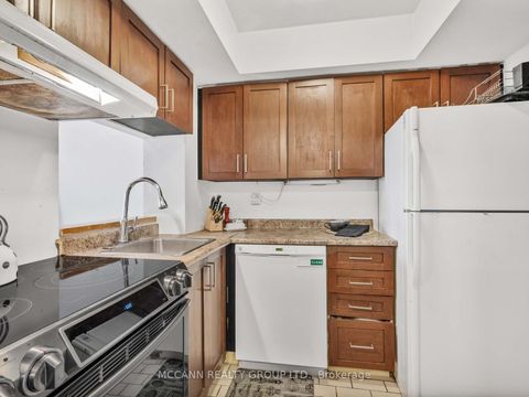 Photo 14 at 904 - 222 The Esplanade, Waterfront Communities C8, Toronto Photo 14 at 904 - 222 The Esplanade, Waterfront Communities C8, Toronto