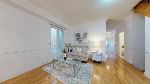 Photo 4 at 82 Sir Sanford Fleming Way, Patterson, Vaughan