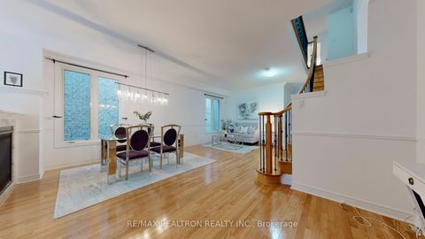 Photo 11 at 82 Sir Sanford Fleming Way, Patterson, Vaughan