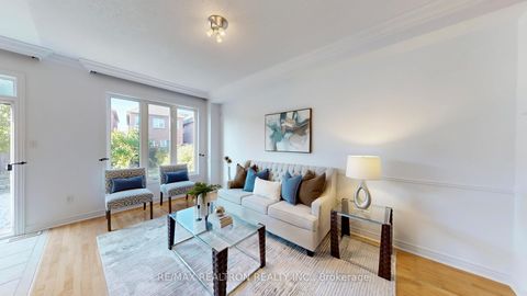 Photo 12 at 82 Sir Sanford Fleming Way, Patterson, Vaughan