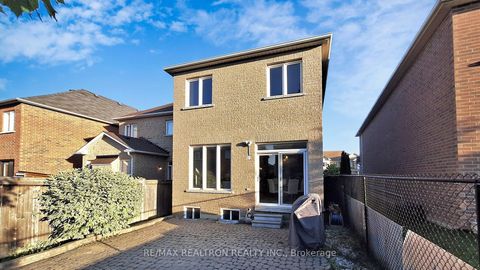 Photo 47 at 82 Sir Sanford Fleming Way, Patterson, Vaughan