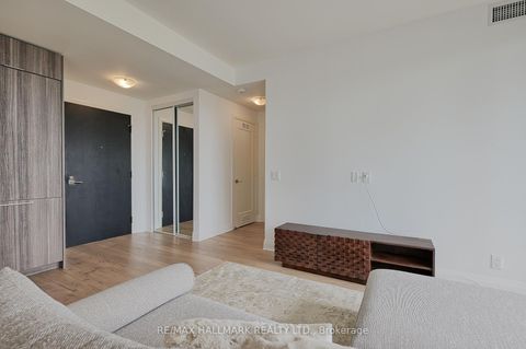 Photo 8 at 601 - 151 Avenue Road, Annex, Toronto