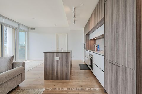 Photo 10 at 601 - 151 Avenue Road, Annex, Toronto