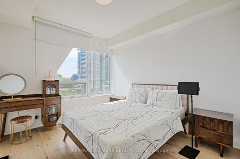 Photo 18 at 601 - 151 Avenue Road, Annex, Toronto