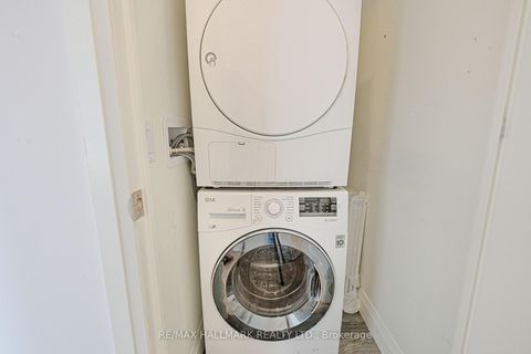 Photo 26 at 601 - 151 Avenue Road, Annex, Toronto