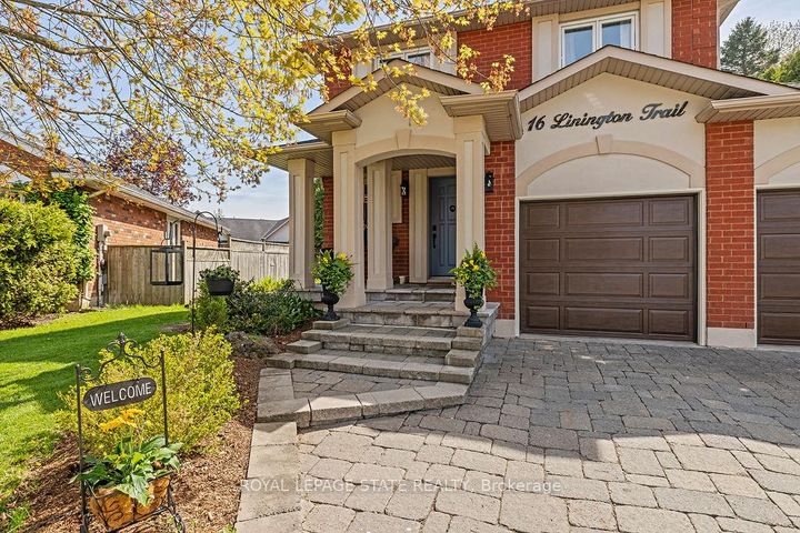 Photo 2 at 16 Linington Trail, Dundas, Hamilton