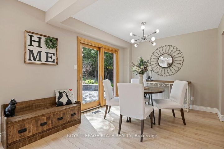 Photo 10 at 16 Linington Trail, Dundas, Hamilton