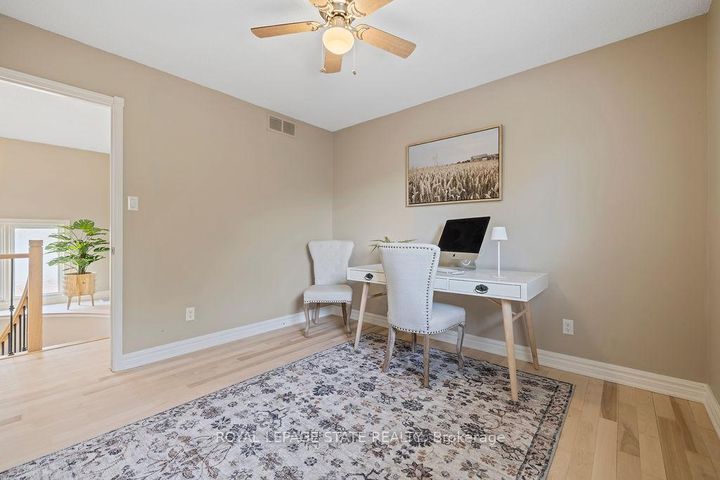 Photo 22 at 16 Linington Trail, Dundas, Hamilton