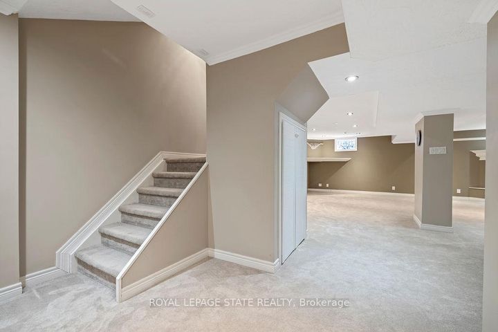 Photo 25 at 16 Linington Trail, Dundas, Hamilton