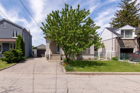 Photo 1 at 130 Jay Street, Maple Leaf, Toronto