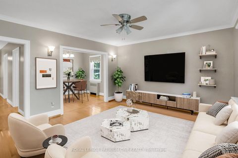 Photo 6 at 130 Jay Street, Maple Leaf, Toronto