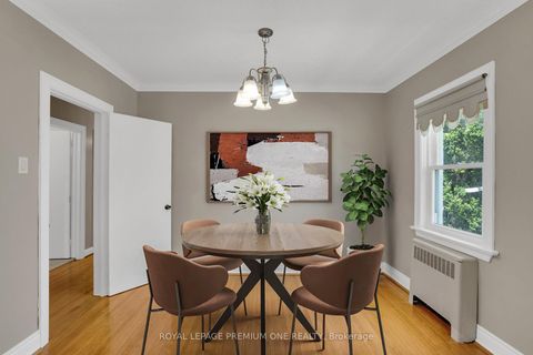 Photo 9 at 130 Jay Street, Maple Leaf, Toronto