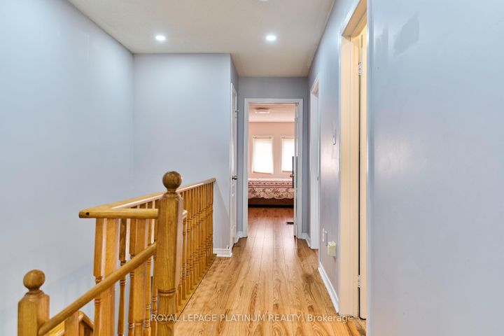 Photo 21 at 919 Marygrace Court, East Credit, Mississauga
