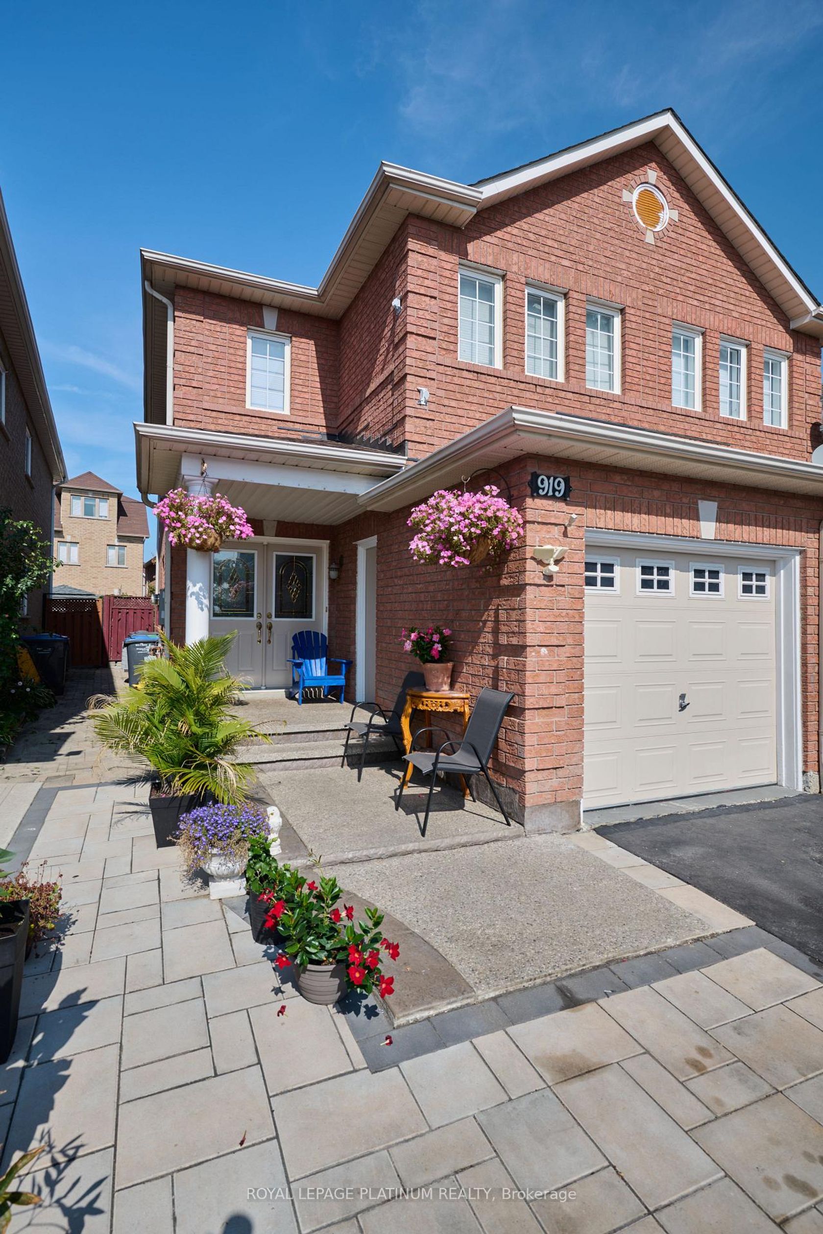 919 Marygrace Court, East Credit, Mississauga 2