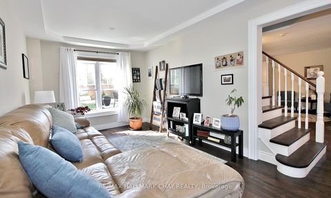 Photo 15 at 1084 Winnifred Court, Alcona, Innisfil