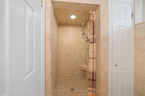 Photo 31 at 89 Hambly Avenue, King City, King Photo 31 at 89 Hambly Avenue, King City, King