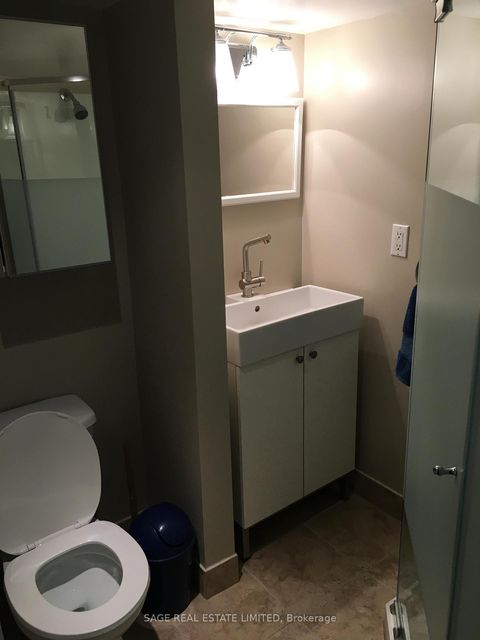 Photo 10 at 569 Soudan Avenue, Mount Pleasant East, Toronto