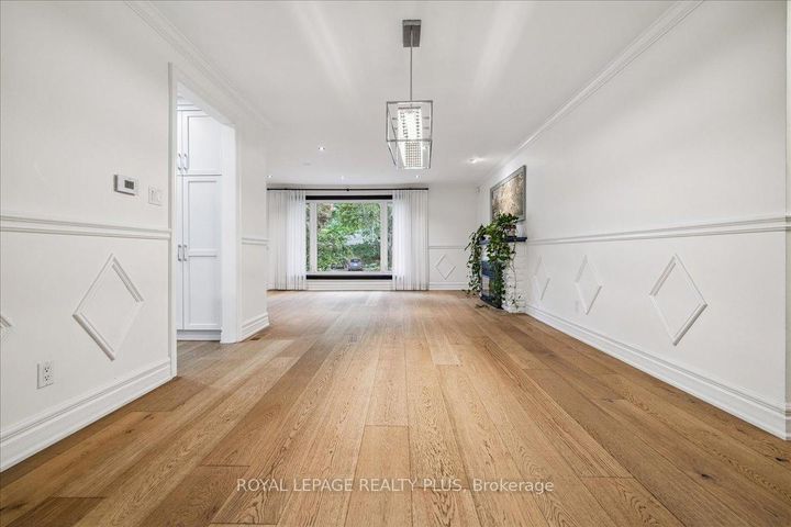 Photo 6 at 409 River Side Drive, CO Central, Oakville