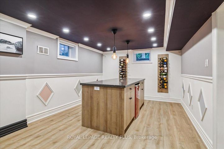 Photo 24 at 409 River Side Drive, CO Central, Oakville