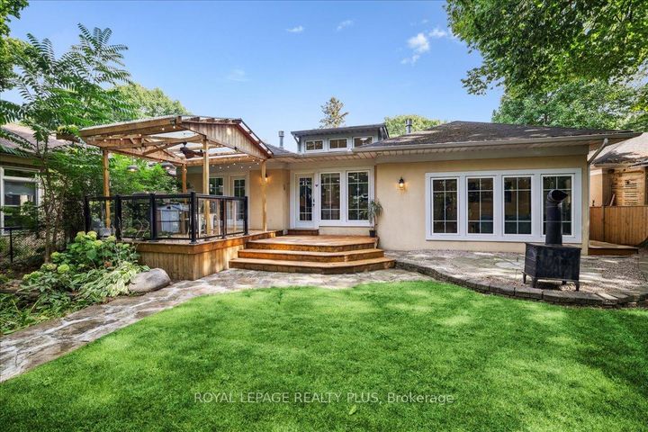 Photo 27 at 409 River Side Drive, CO Central, Oakville