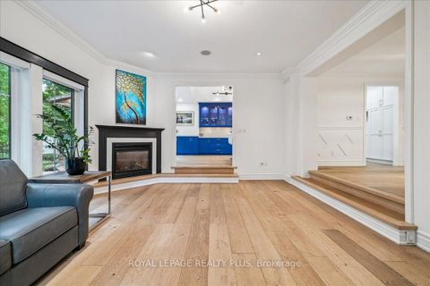 Photo 8 at 409 River Side Drive, CO Central, Oakville
