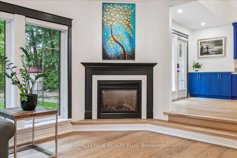 Photo 9 at 409 River Side Drive, CO Central, Oakville