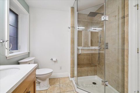 Photo 19 at 409 River Side Drive, CO Central, Oakville