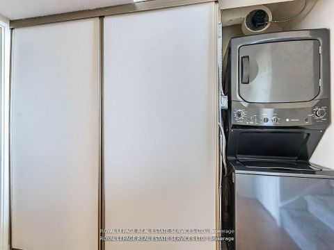 Photo 10 at PH 8 - 284 Mill Road, Markland Wood, Toronto Photo 10 at PH 8 - 284 Mill Road, Markland Wood, Toronto