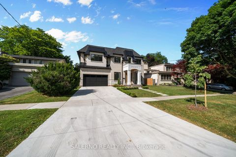 Photo 2 at 63 Bannatyne Drive, Windfields, Toronto