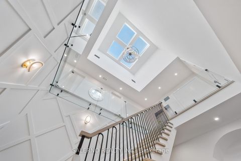 Photo 9 at 63 Bannatyne Drive, Windfields, Toronto