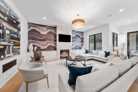 Photo 11 at 63 Bannatyne Drive, Windfields, Toronto