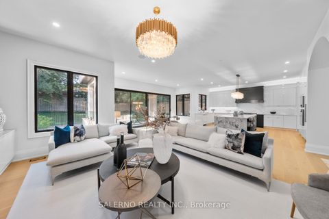 Photo 12 at 63 Bannatyne Drive, Windfields, Toronto