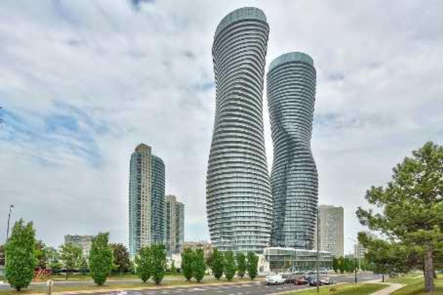 2208 - 50 Absolute Avenue, City Centre, Mississauga by Loree Meneguzzi Real Estate 2208 - 50 Absolute Avenue, City Centre, Mississauga