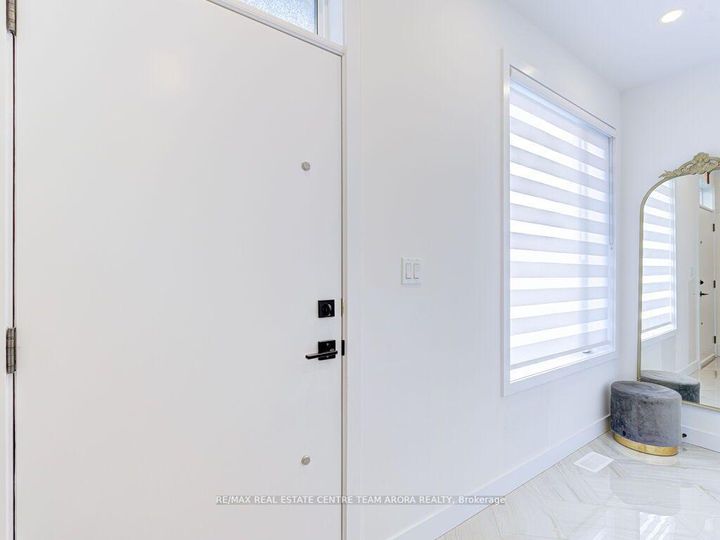 Photo 3 at 171 Klein Circle, Meadowlands, Hamilton