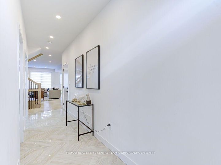 Photo 5 at 171 Klein Circle, Meadowlands, Hamilton