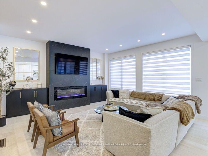 Photo 15 at 171 Klein Circle, Meadowlands, Hamilton