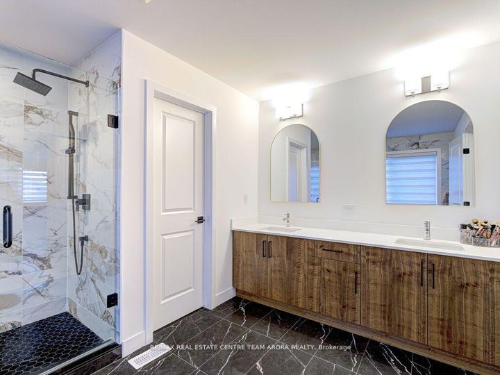 Photo 25 at 171 Klein Circle, Meadowlands, Hamilton