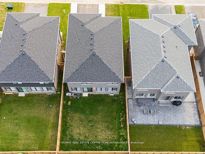 Photo 40 at 171 Klein Circle, Meadowlands, Hamilton