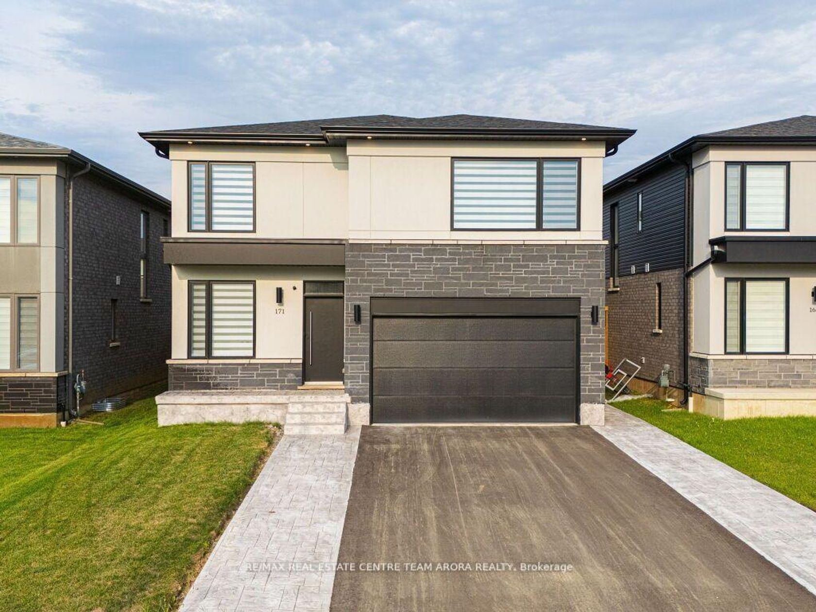 171 Klein Circle, Meadowlands, Hamilton 2