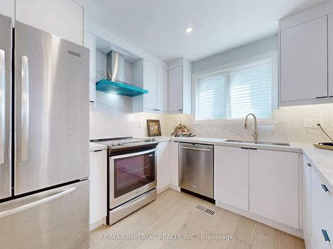 Photo 6 at 9 Lesmount Avenue, East York, Toronto