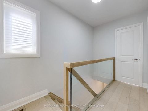 Photo 16 at 9 Lesmount Avenue, East York, Toronto