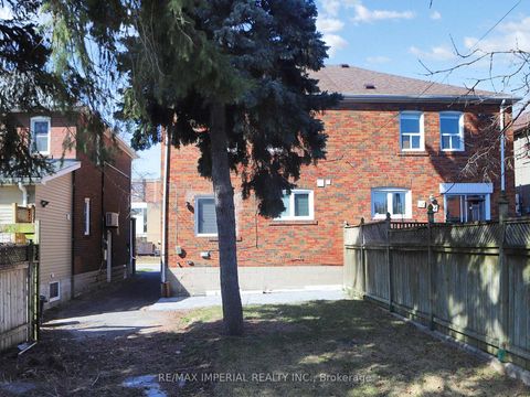 Photo 37 at 9 Lesmount Avenue, East York, Toronto