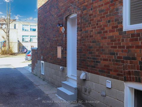 Photo 42 at 9 Lesmount Avenue, East York, Toronto